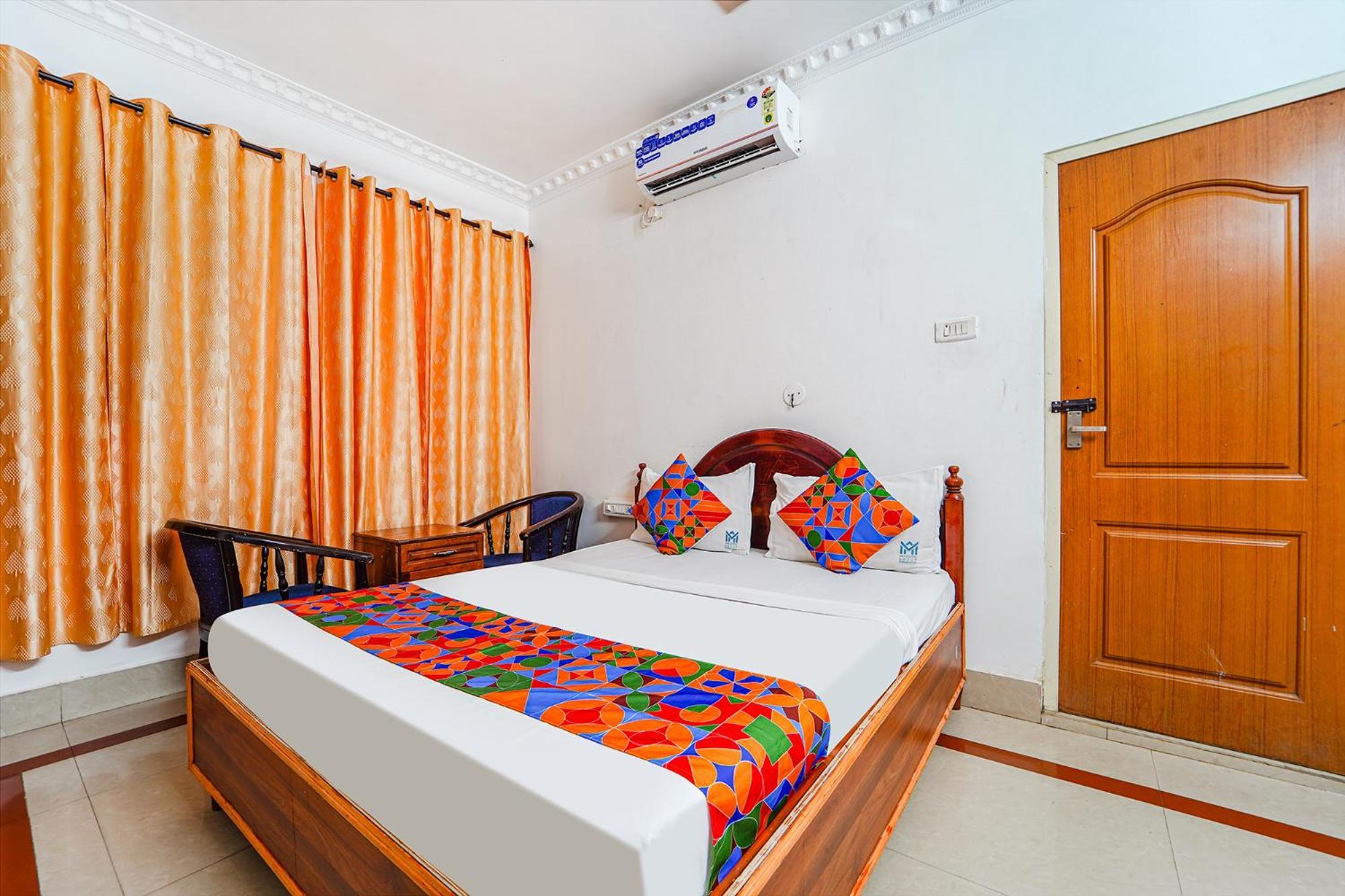Fabexpress Majestic Inn Thiruvananthapuram Exterior foto
